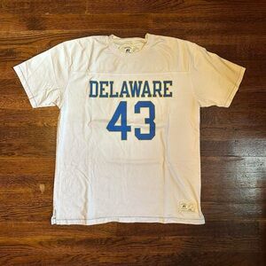 Men’s Russell Athletic Single Stitch Delaware Logo Tee Size Large